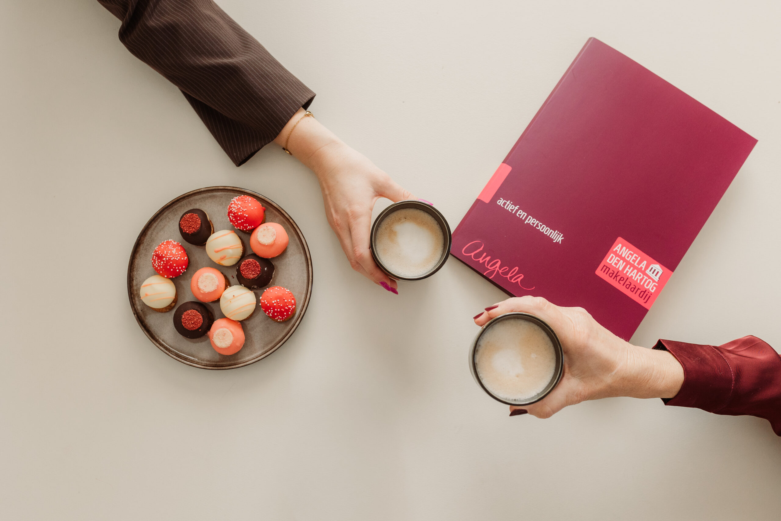 Angela den Hartog Makelaardij Makelaars en Taxateurs